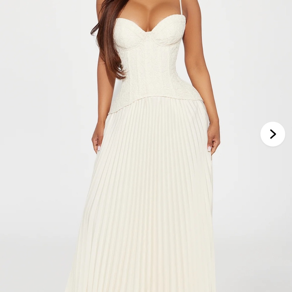 Fashion Nova Daniella Cream Lace Corset Pleated Strapless Dress